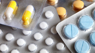 Résistance aux antibiotiques: des scientifiques français dénoncent des "prédictions catastrophistes"