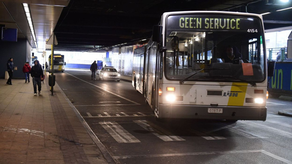 Des bus De Lijn à vendre à partir de 450 euros