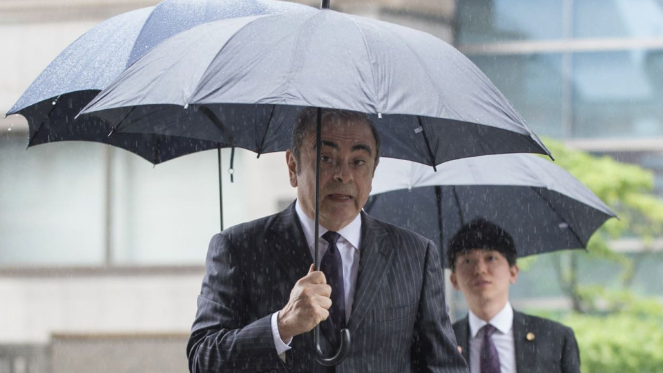 Carlos Ghosn contre-attaque et poursuit Nissan et Mitsubishi Motors