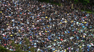 Nouvelle manifestation de masse pacifique à Hong Kong